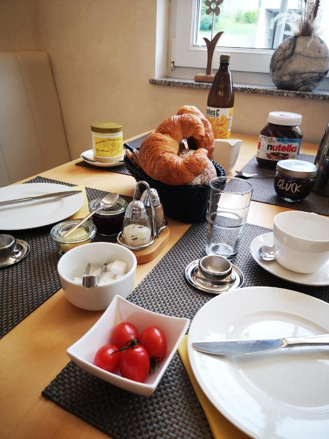 ホテル Haus Marvin Döttingen エクステリア 写真